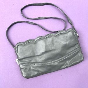 Vintage 80s Grey Leather Scalloped Edge Crossbody Purse